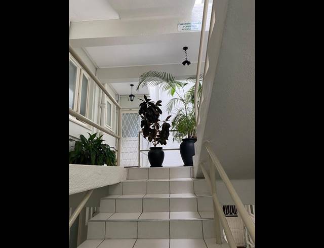 1 BEDROOM PROPERTY TO RENT IN GREEN POINT